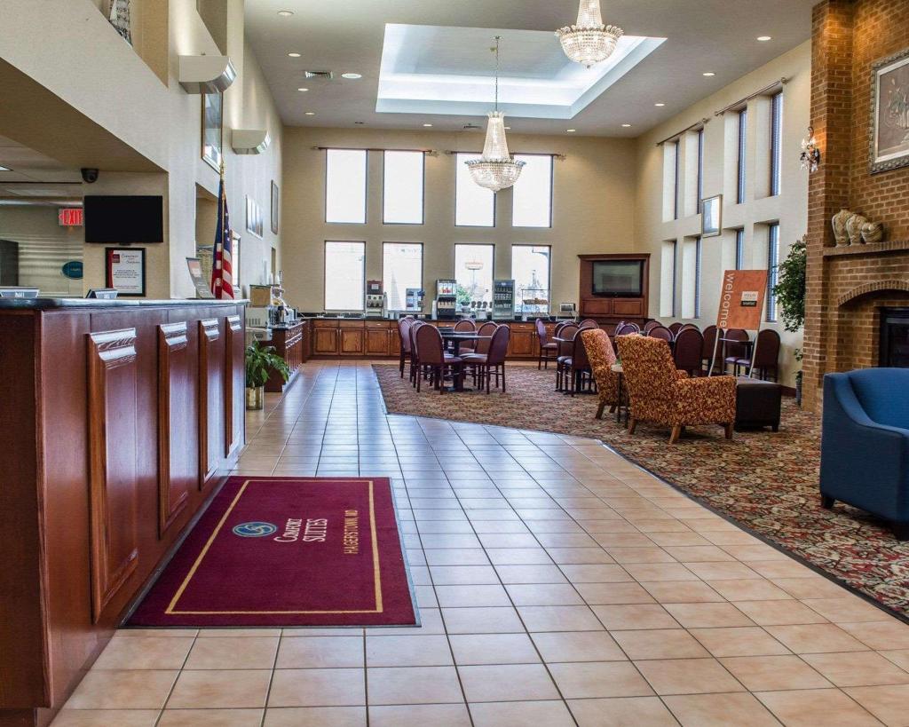 Comfort Suites