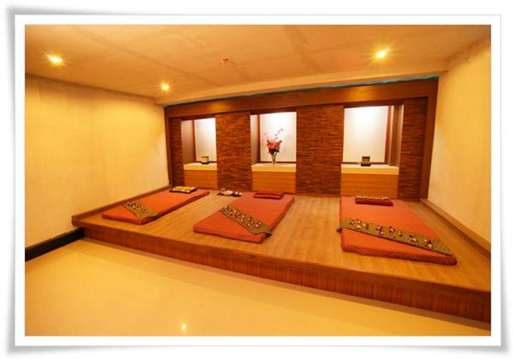 Hotel Convenient Grand Hotel, Thailand, Samut Prakan. Großes 1