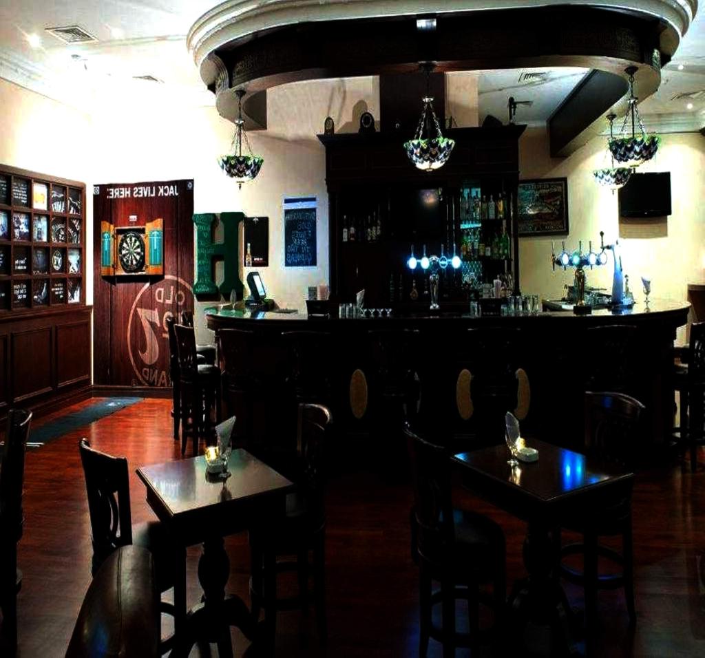 Hotel Sunday Hotel Holiday International Dubai, Vereinigte Arabische Emirate, Dubai. Großes 33