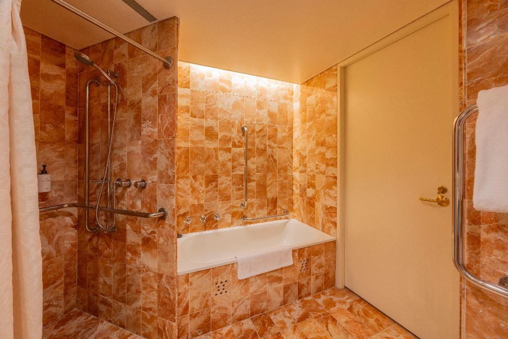 hotel-thumb