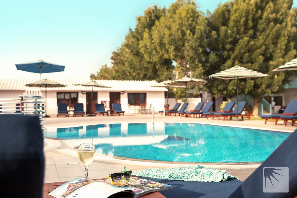 BM Beach Resort - Pool
