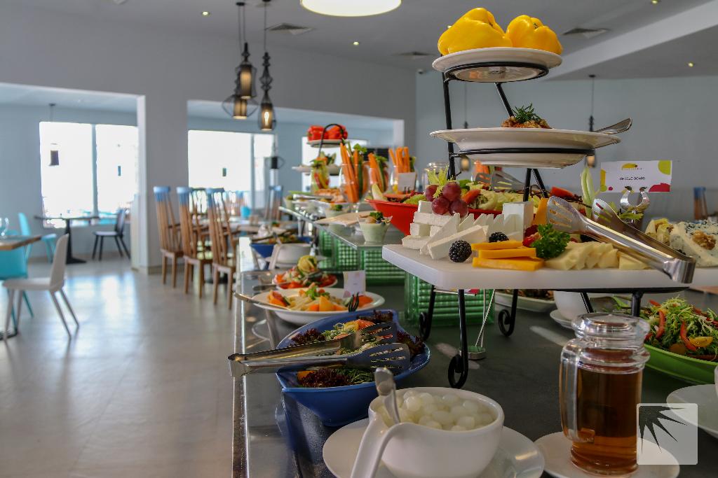 BM Beach Resort - Restaurant