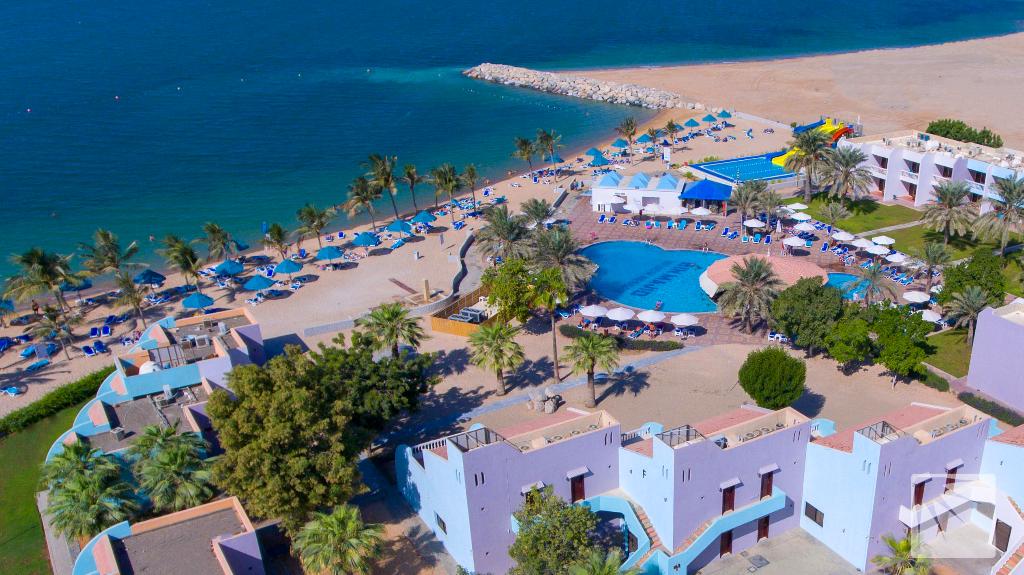 BM Beach Resort - Beach