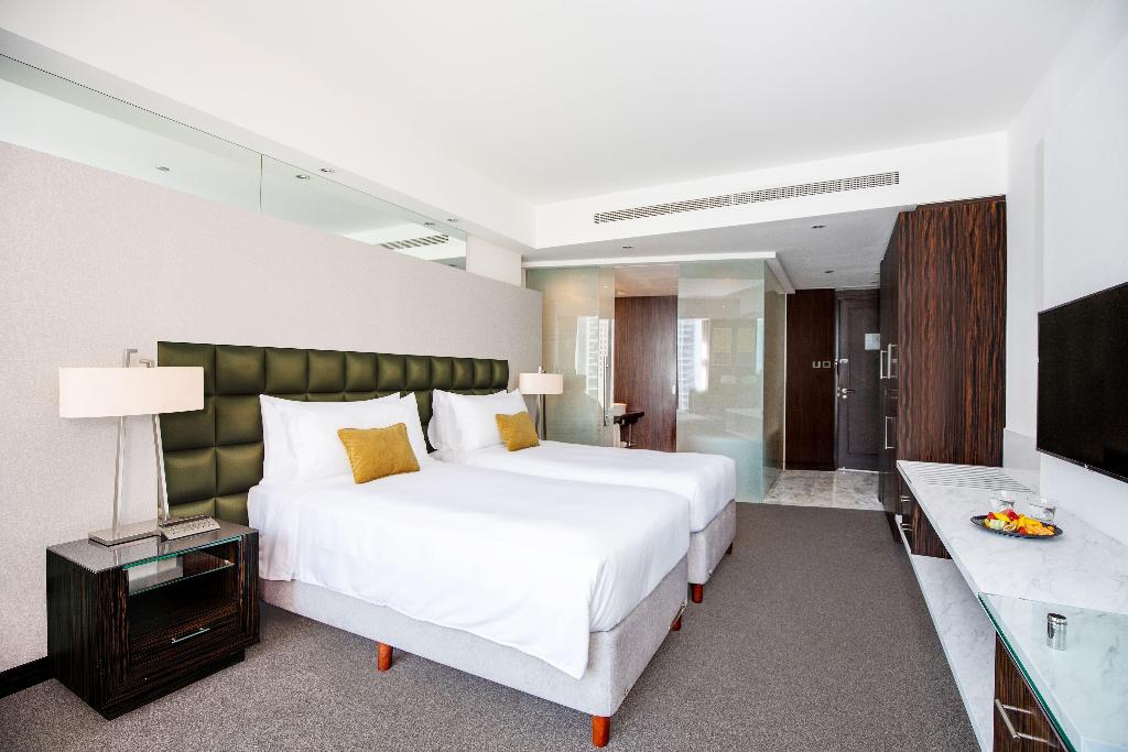 hotel-thumb