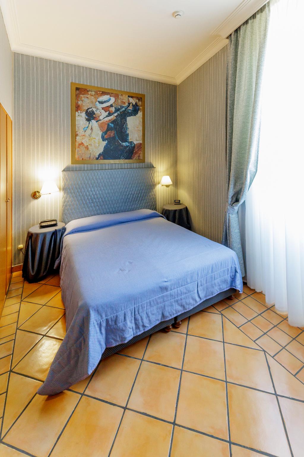 Hotel Lirico