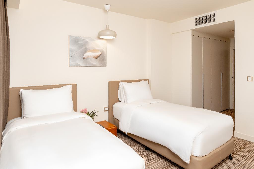 hotel-thumb