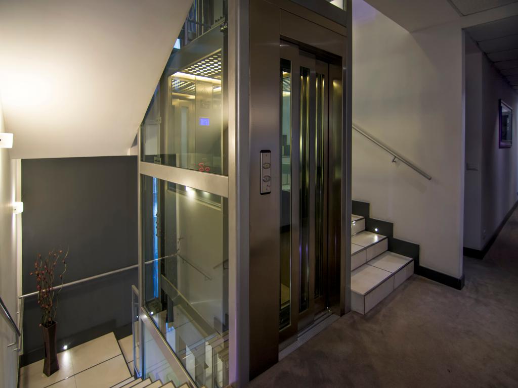 Hotel Golden Hotel, Italien, Neapel. Großes 12