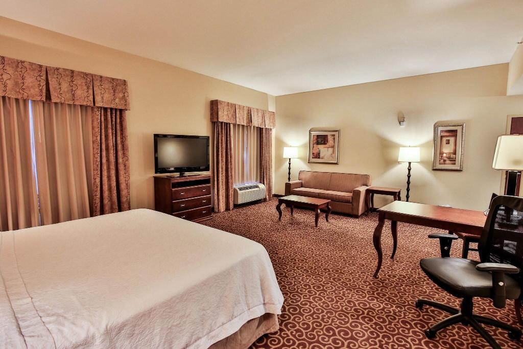 Hampton Inn & Suites Oklahoma City-South