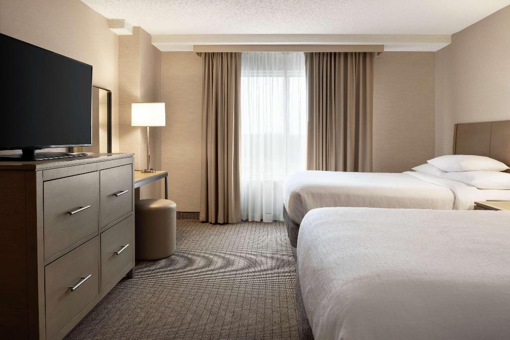 Embassy Suites by Hilton Cleveland Rockside