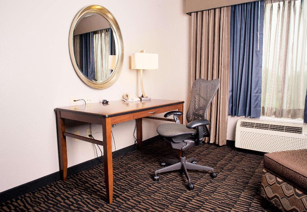 Hilton Garden Inn Austin NW Arboretum