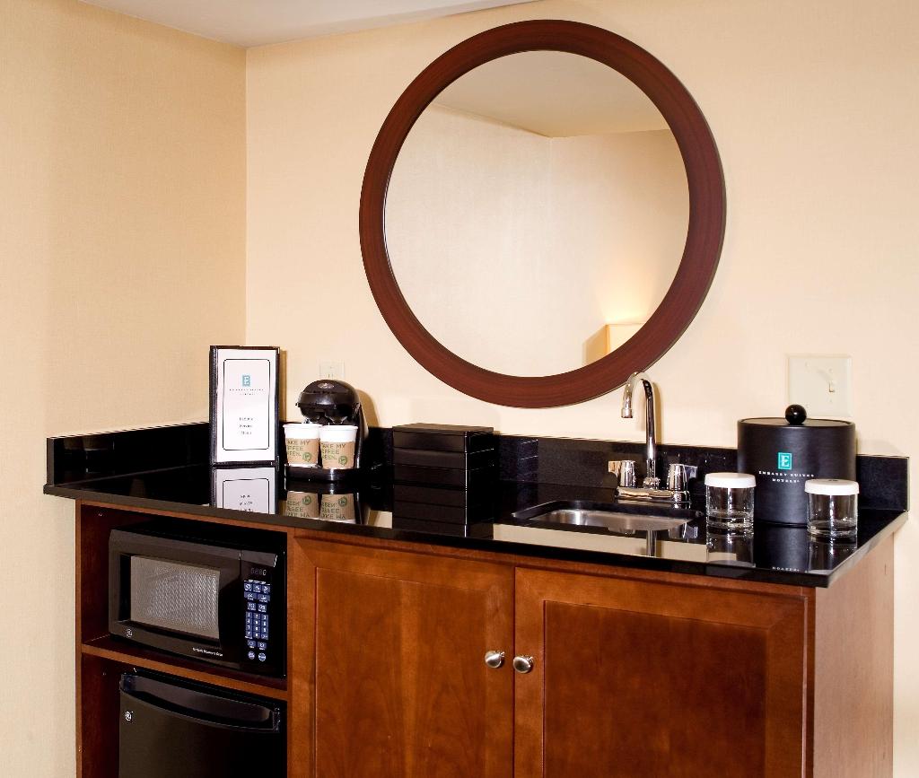 Embassy Suites by Hilton Tulsa I-44