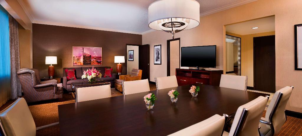 Hilton Minneapolis