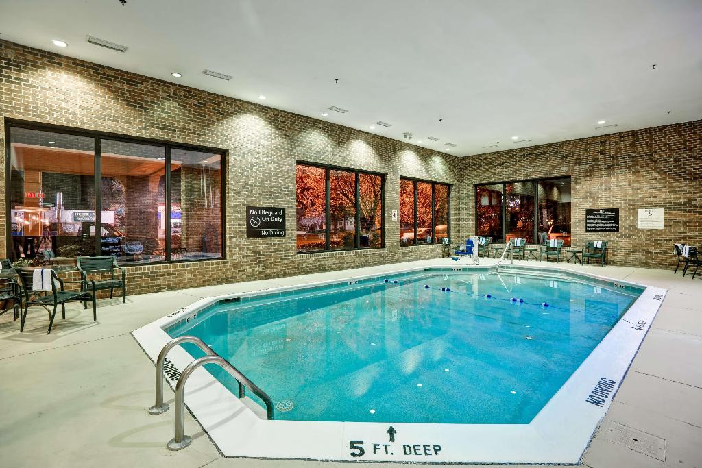 Hampton Inn Norfolk-Naval Base, Naval Station Norfolk