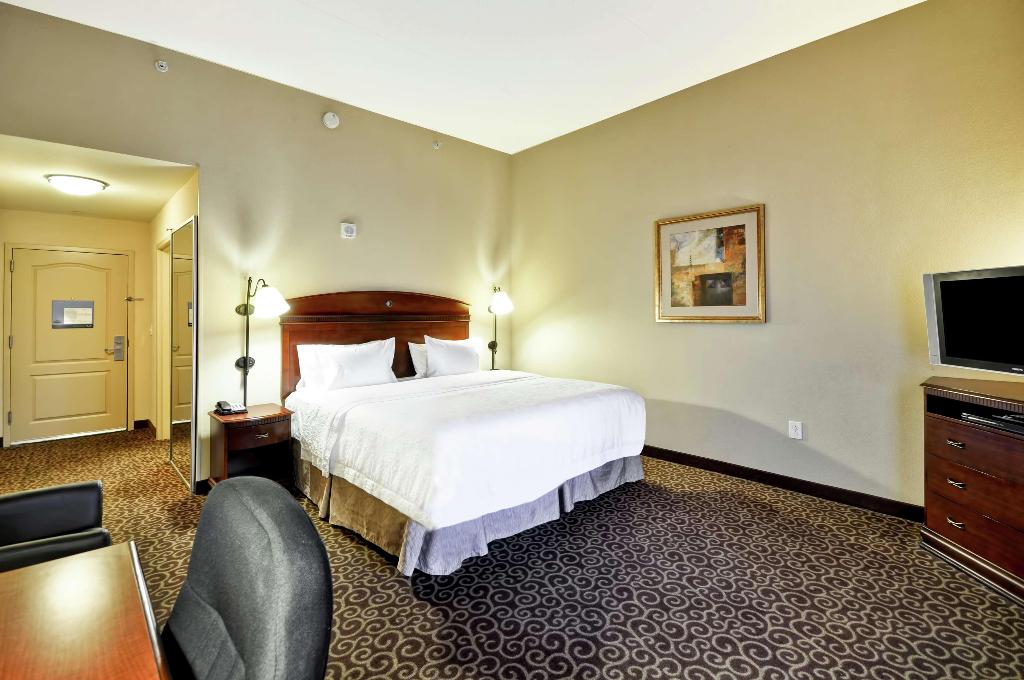 Hampton Inn&Suites Fredericksburg at Celebrate