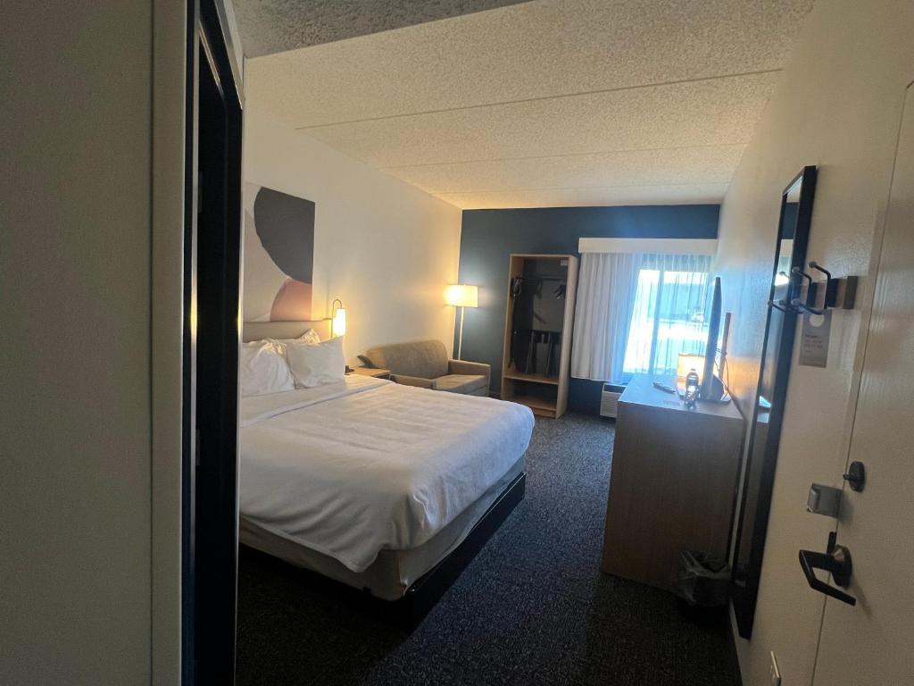 Spark by Hilton Green Bay
