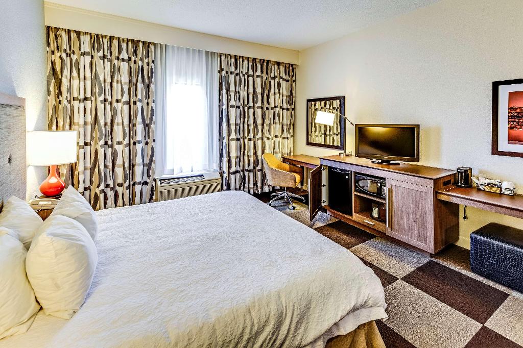 Hampton Inn Columbus I-70E Hamilton Rd.