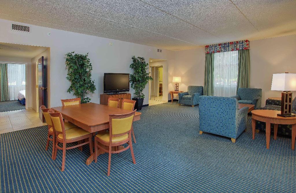 Embassy Suites by Hilton Lexington/UK Coldstream