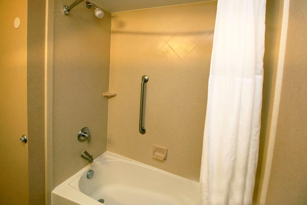 Hampton Inn&Suites Chesapeake-Battlefield Blvd 