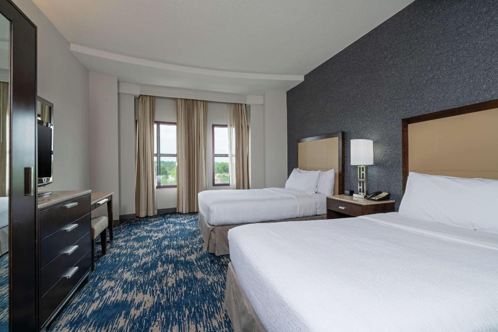 Embassy Suites by Hilton Alexandria Old Town