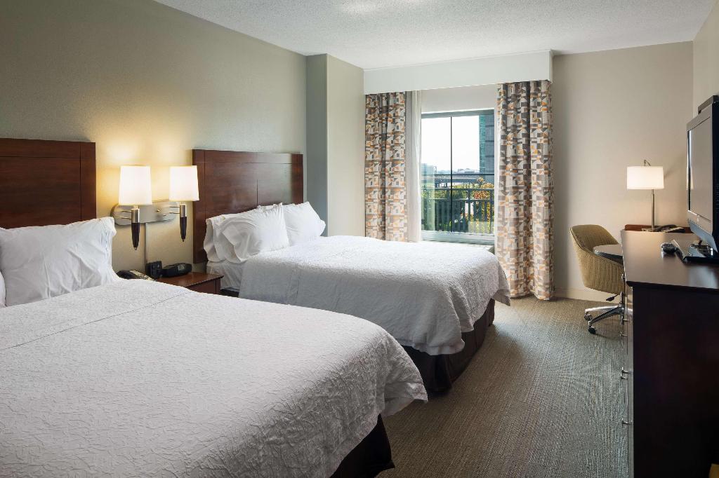 Hampton Inn & Suites Little Rock-Downtown