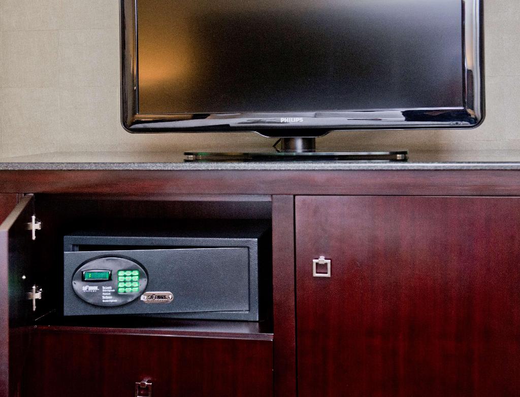 DoubleTree by Hilton Raleigh Durham Aprt Research