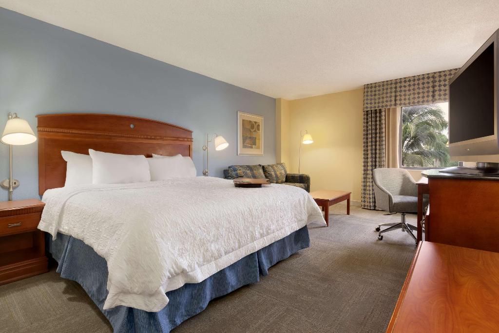 Hampton Inn Miami-Airport West