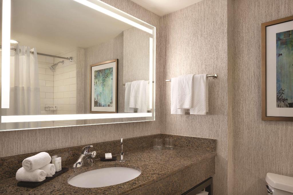 Embassy Suites by Hilton Atlanta at Centennial Oly