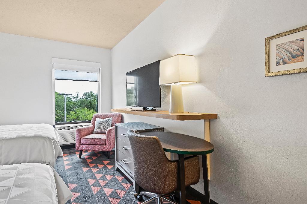 Holiday Inn St. Petersburg West photo 13