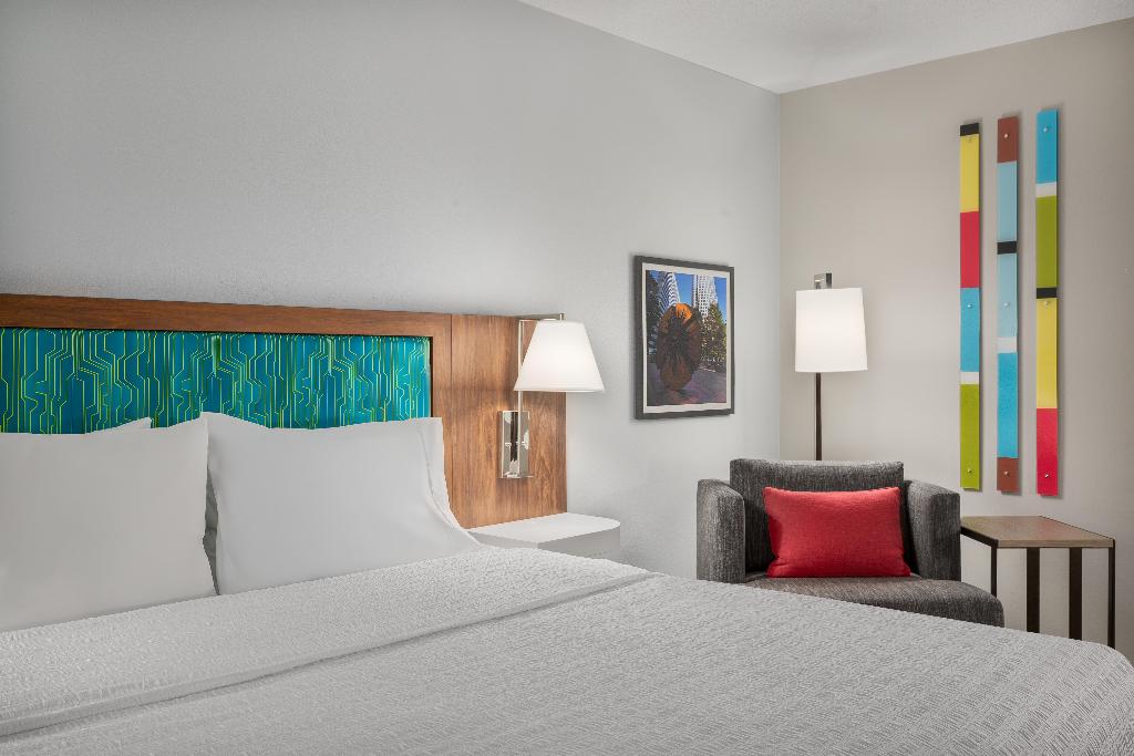 Hampton Inn & Suites Charlotte-Arrowood Rd.