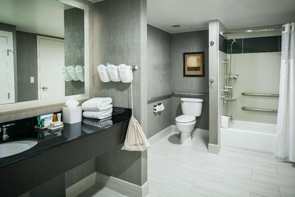 Hilton Brentwood/Nashville Suites
