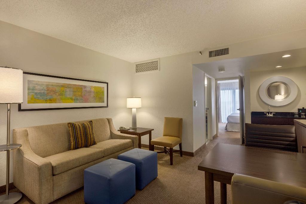 Embassy Suites Baton Rouge