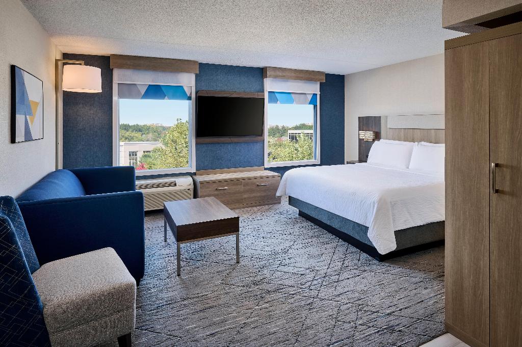 Hampton Inn & Suites Kitchener photo 49