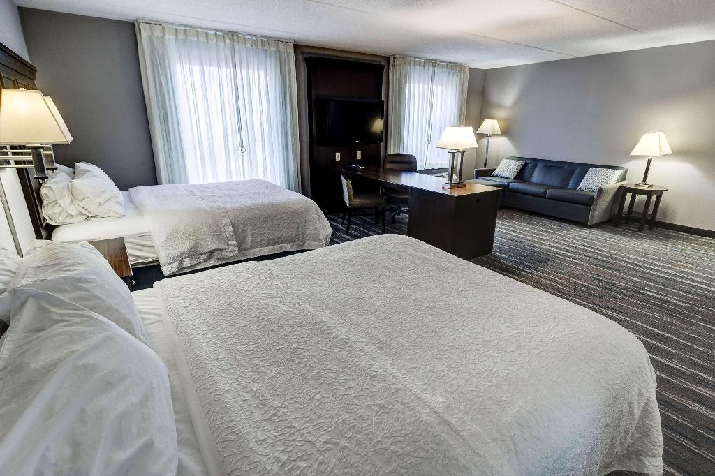 Hampton Inn & Suites by Hilton Brantford Confer