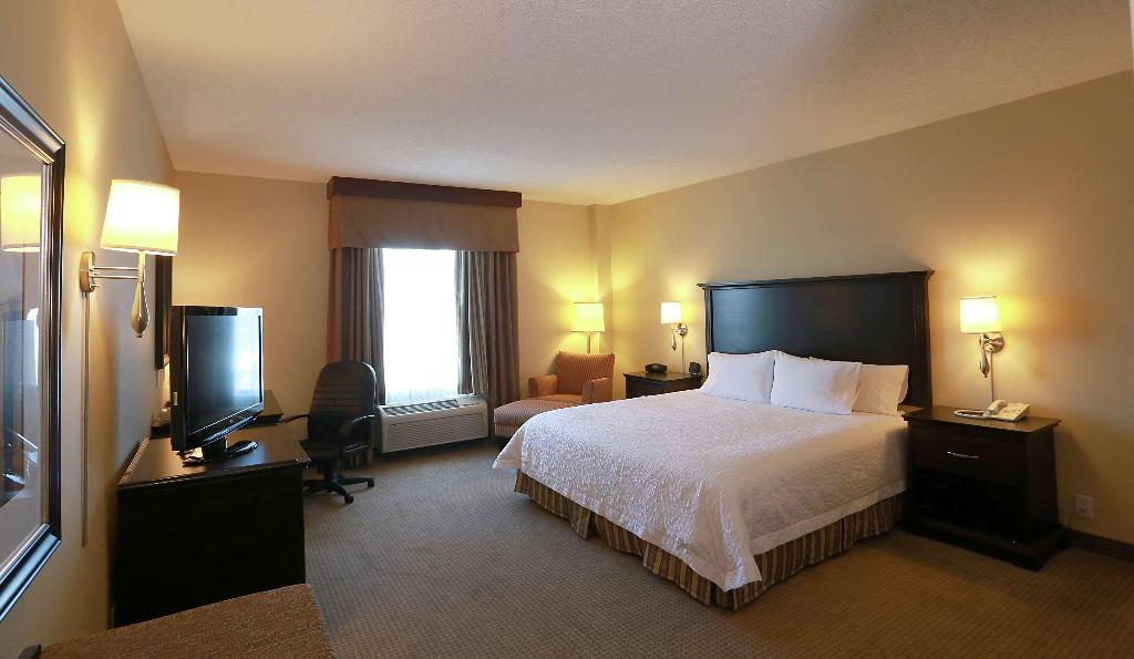 Hampton Inn and Suites by Hilton Laval