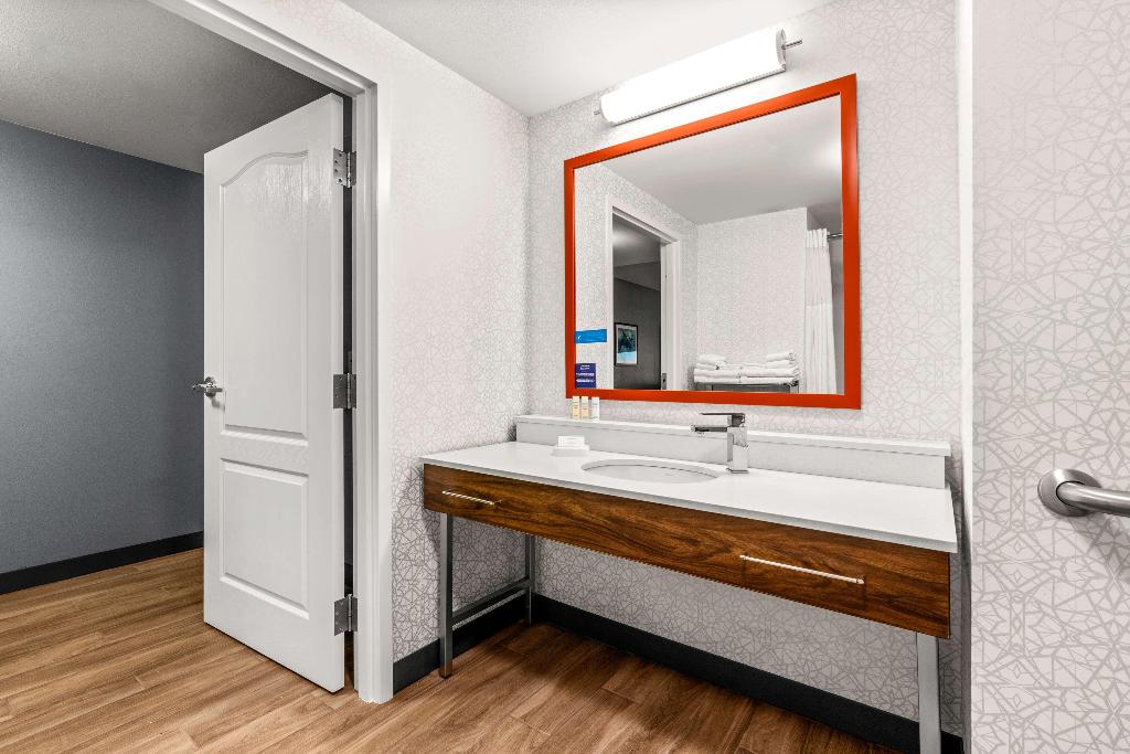 Hampton Inn & Suites Fairbanks