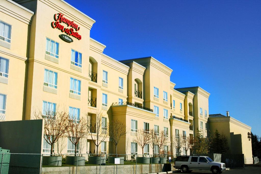 Hampton Inn & Suites Calgary University Northwest