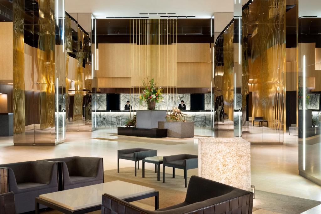 ANA Crowne Plaza Osaka By IHG - Lobby