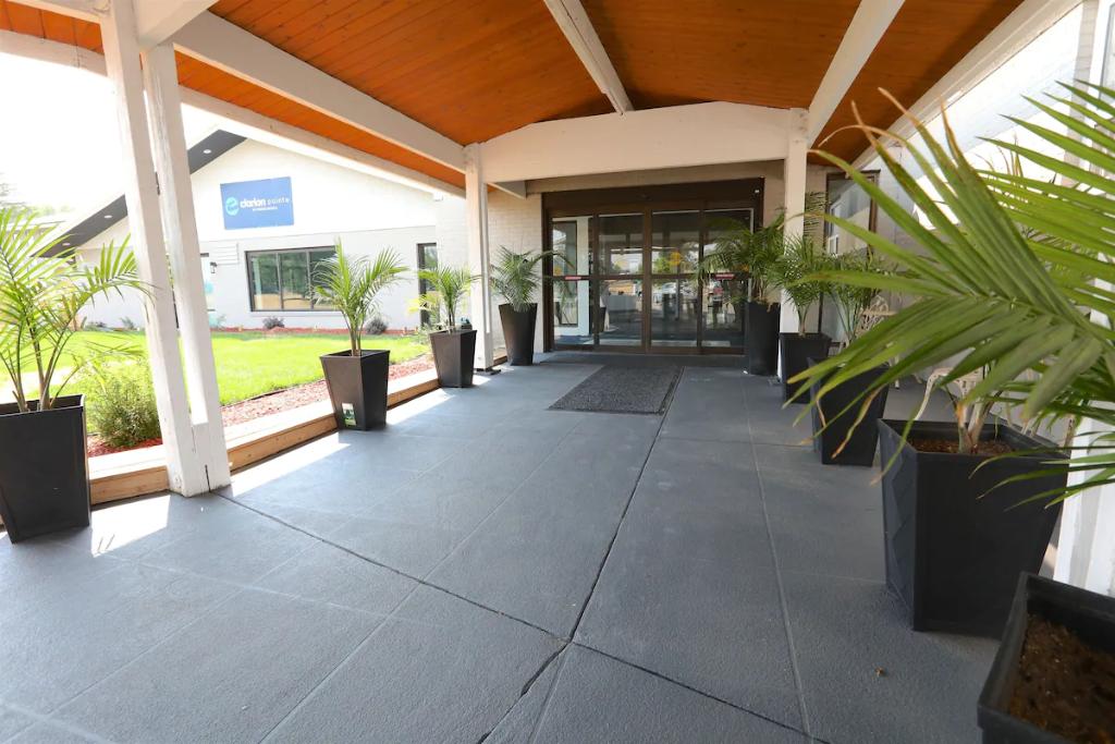 Clarion Pointe