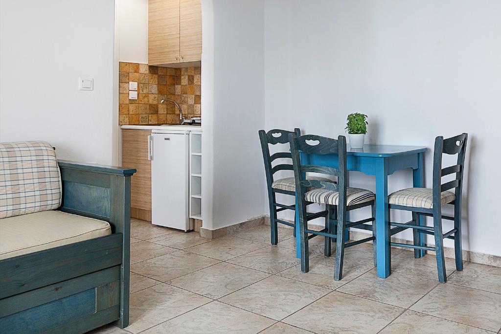 San Antonio Summer House by GHH
