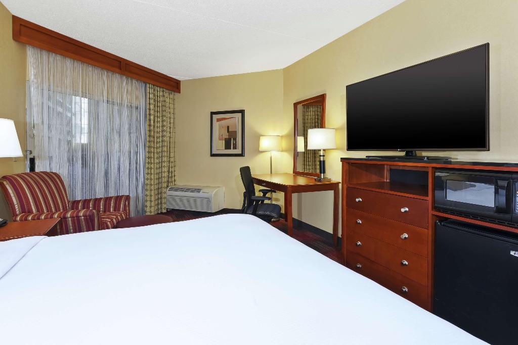 Doubletree Hotel Holland 