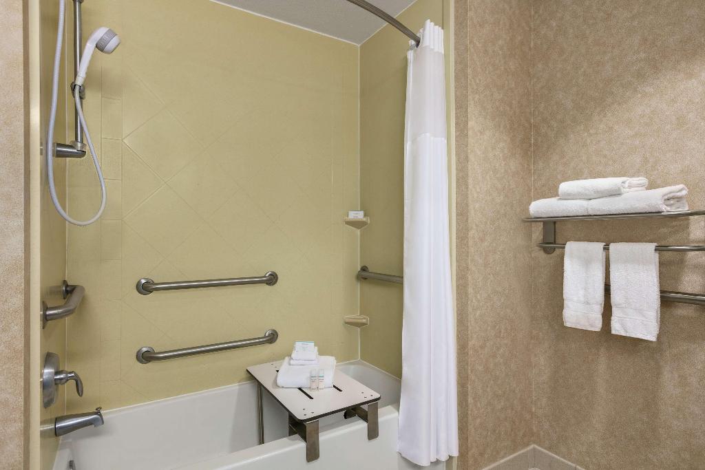 Hampton Inn & Suites Lawton