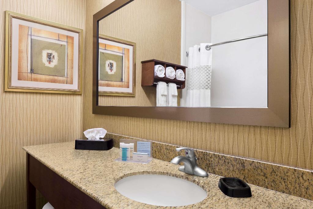 Hampton Inn Findlay