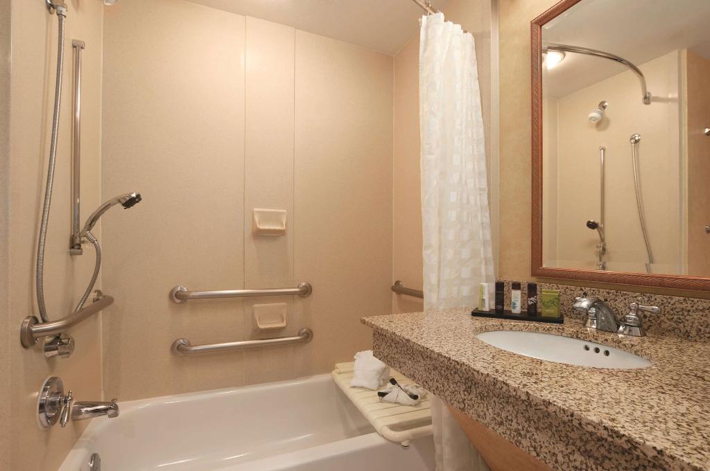 Embassy Suites Dallas-Frisco