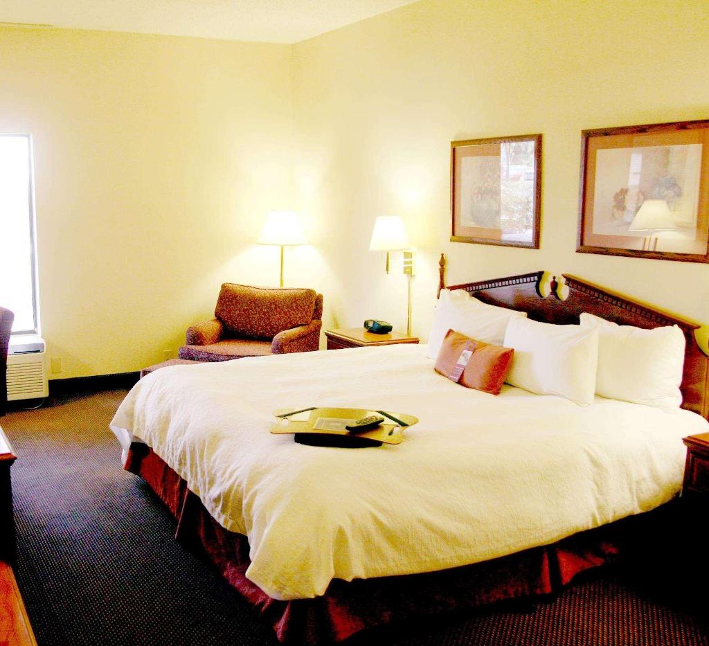 Hampton Inn Columbus-South