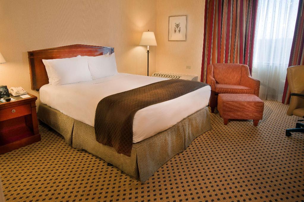 Doubletree Hotel & Conference Center St. Louis