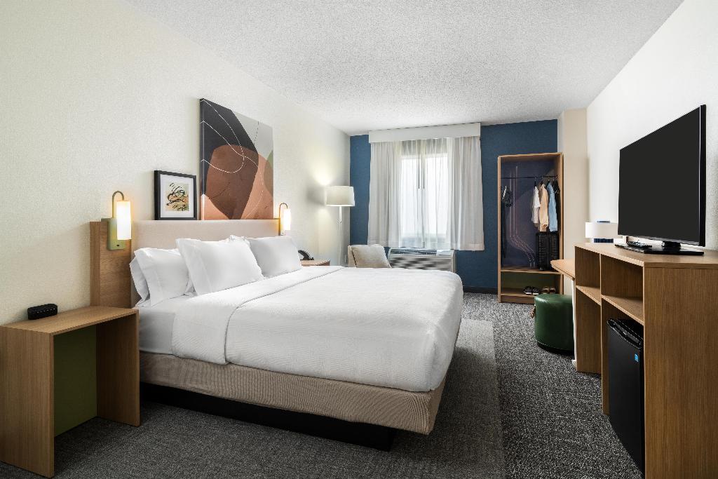 Spark by Hilton Dayton Fairborn