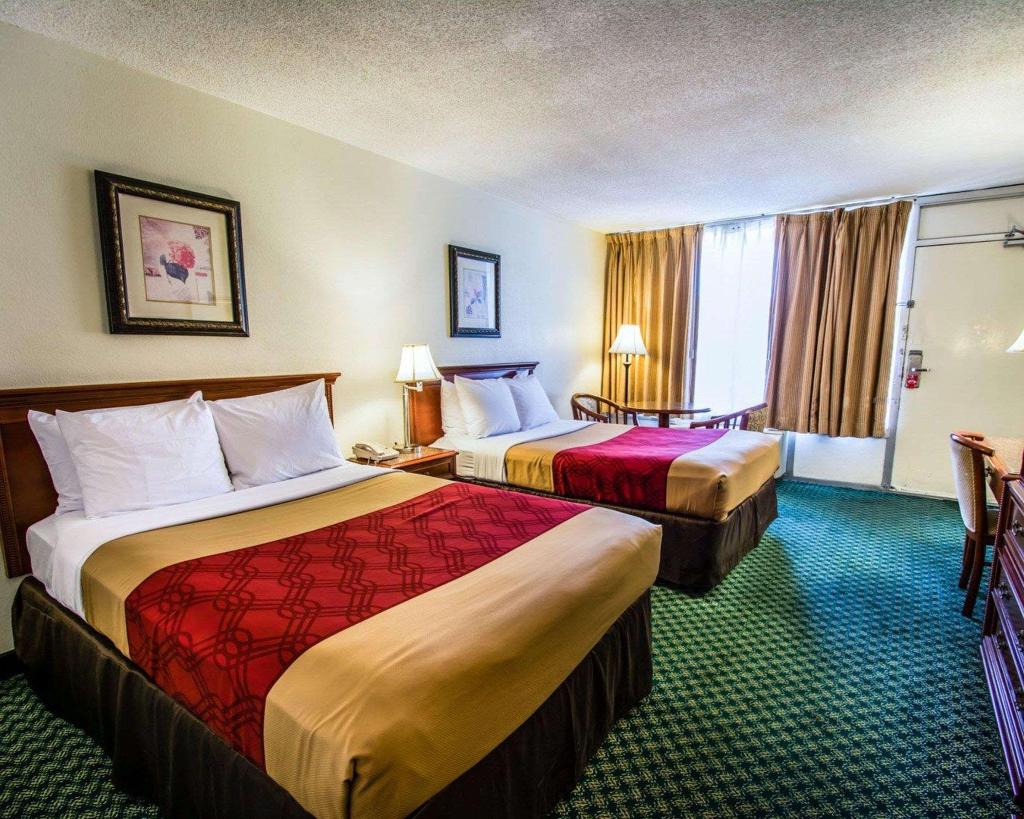 Econo Lodge Port Canaveral Area