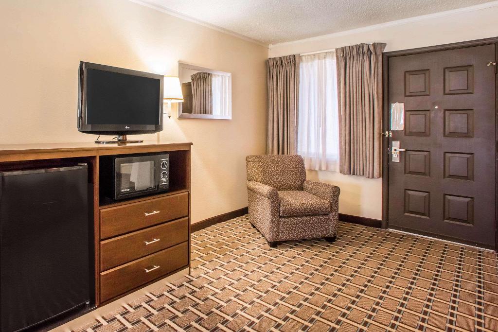 Quality Inn & Suites Millville - Vineland