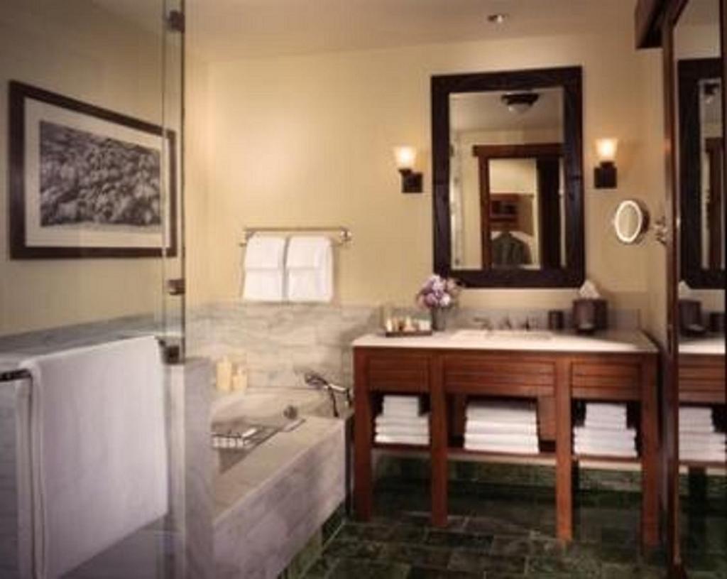 The Lodge at Spruce Peak
