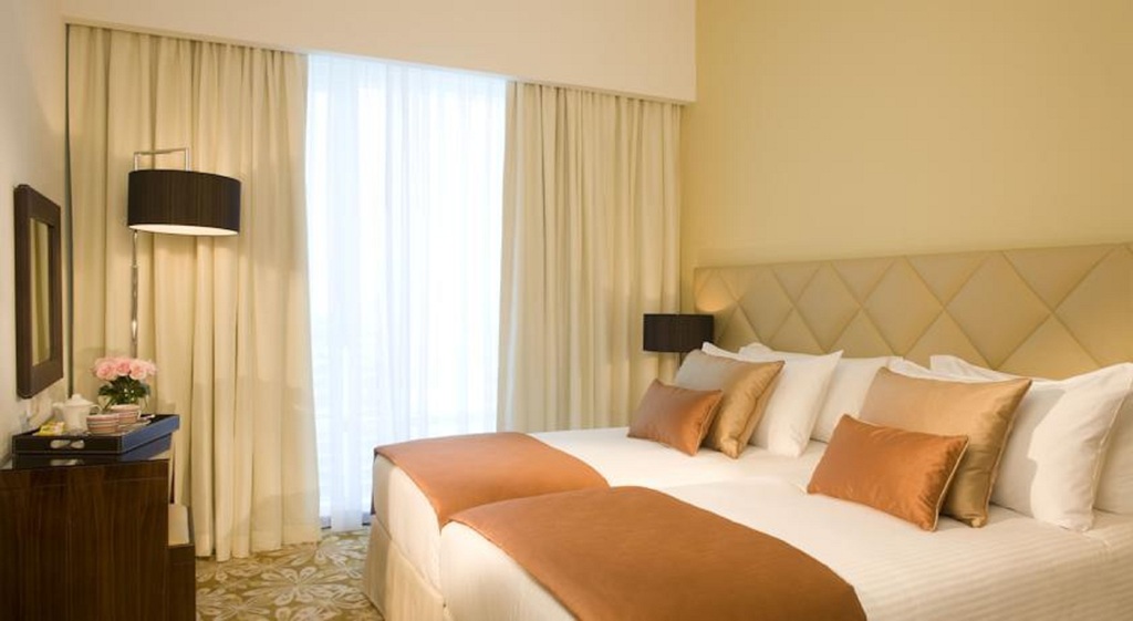 hotel-thumb